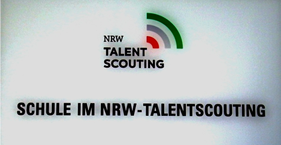 Heinz-Nixdorf-Gesamtschule erhält Talentscouting-Plakette