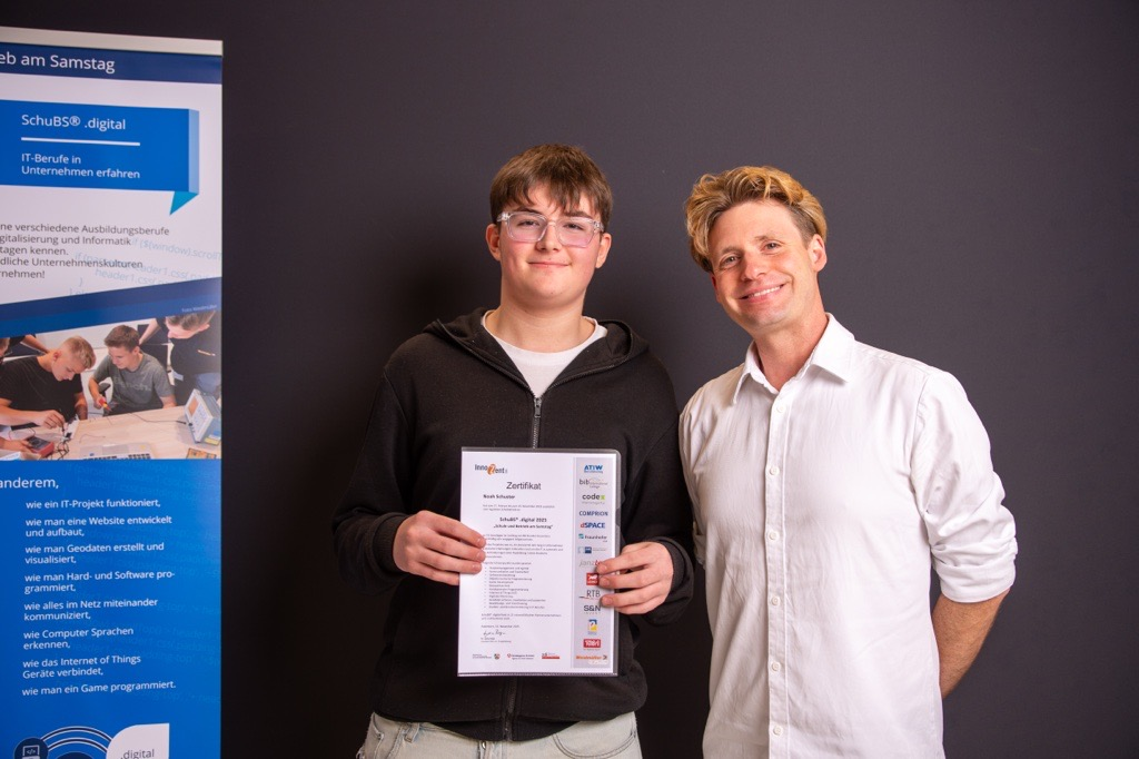 Wir gratulieren Noah Schuster zum erfolgreichen Abschluss bei SchuBS.digital