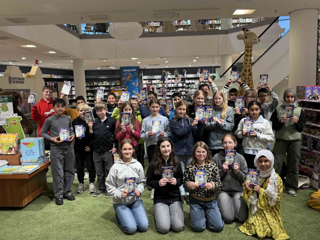 Lesefieber garantiert: Die Klassen 5a,5b, 5c und 5d feiern den Welttag des Buches! 
